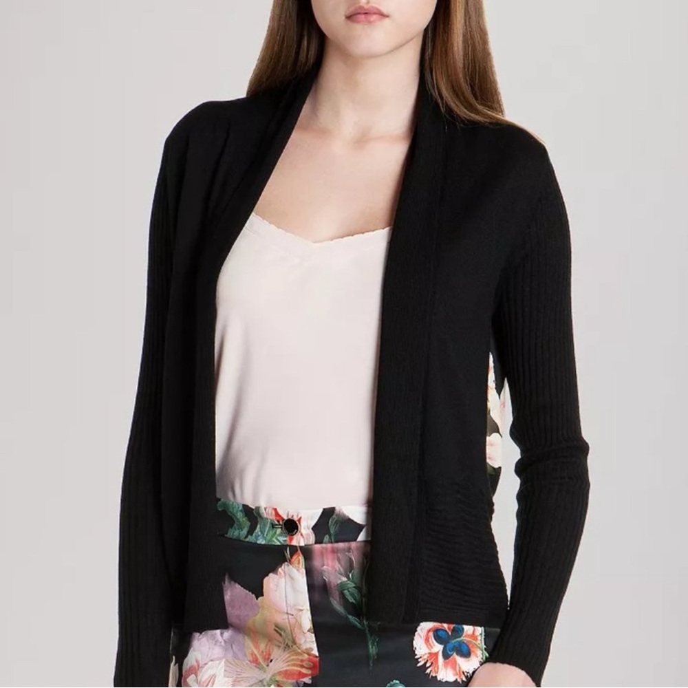 Ted Baker London Behula Opulent Bloom Open
Front Cardigan US Size 4